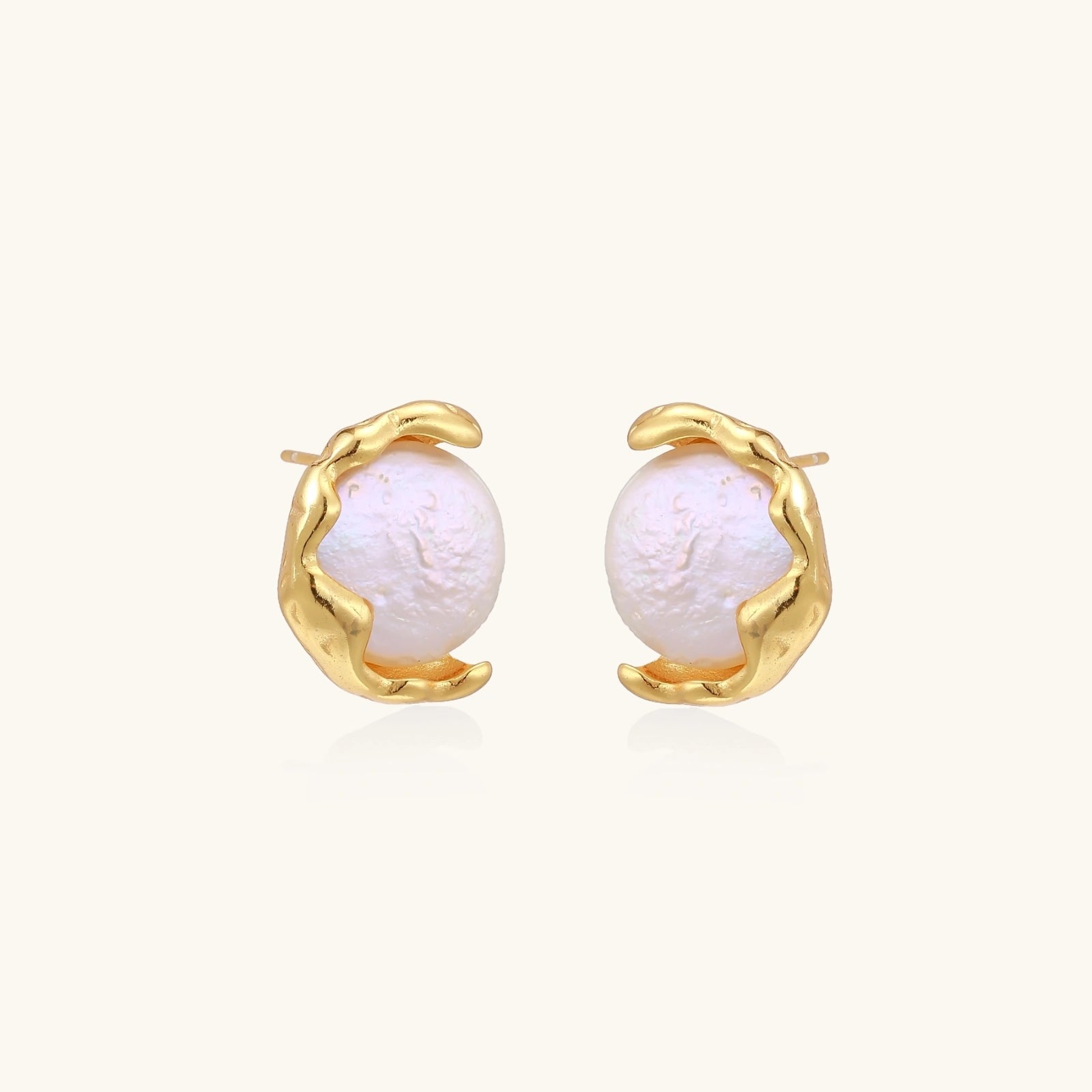 Pearl Embrace Stud Earrings