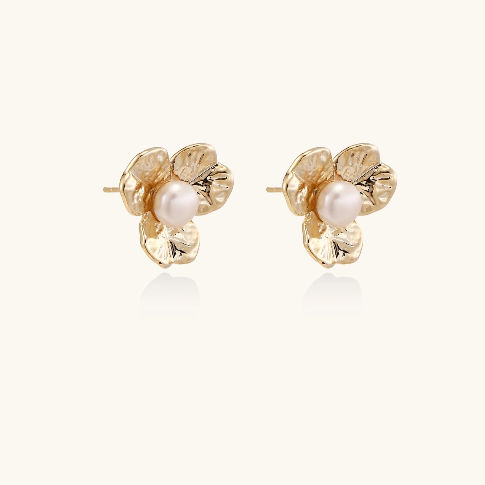 Blooming Pearl Stud Earrings