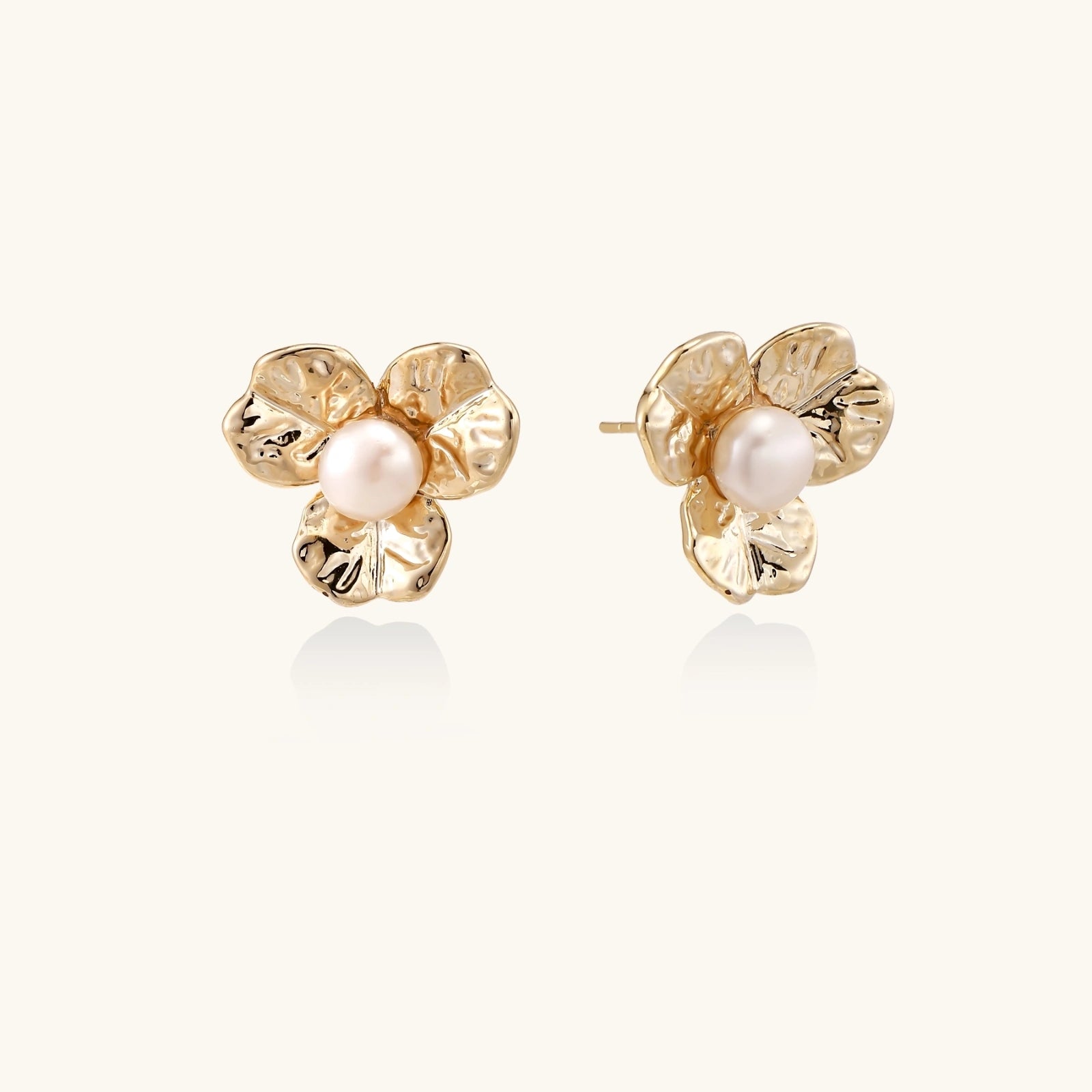Blooming Pearl Stud Earrings