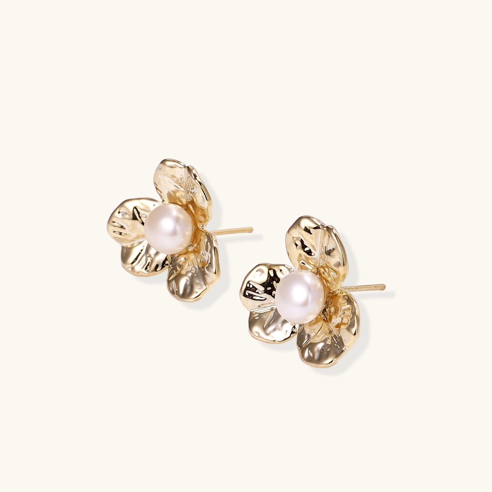 Blooming Pearl Stud Earrings