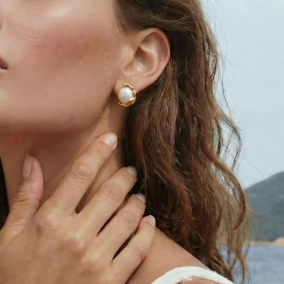 Pearl Embrace Stud Earrings